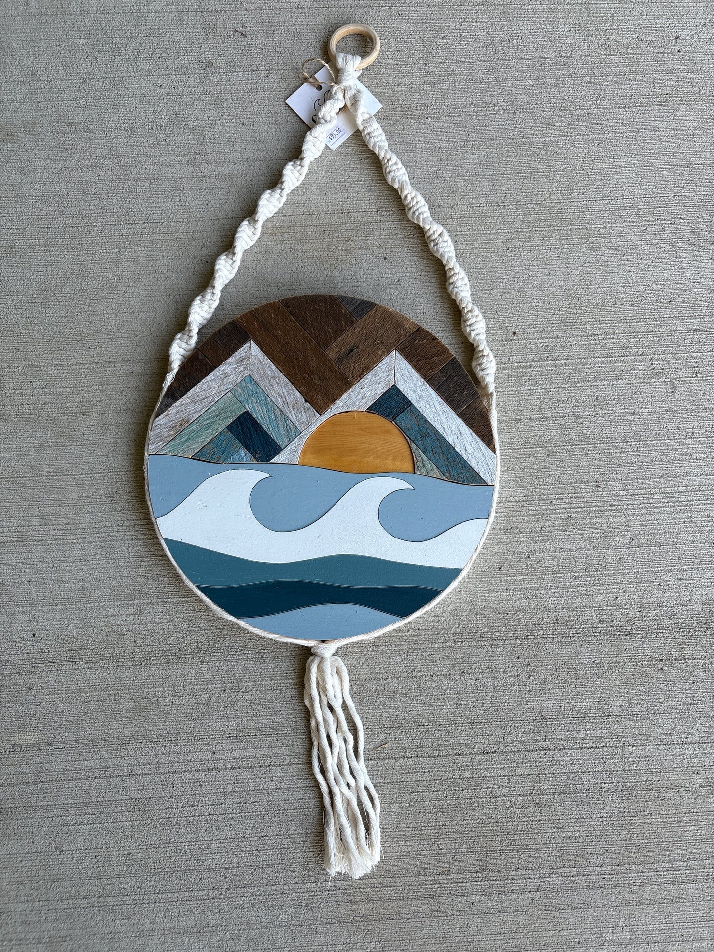 Macrame wave mosaic hanger