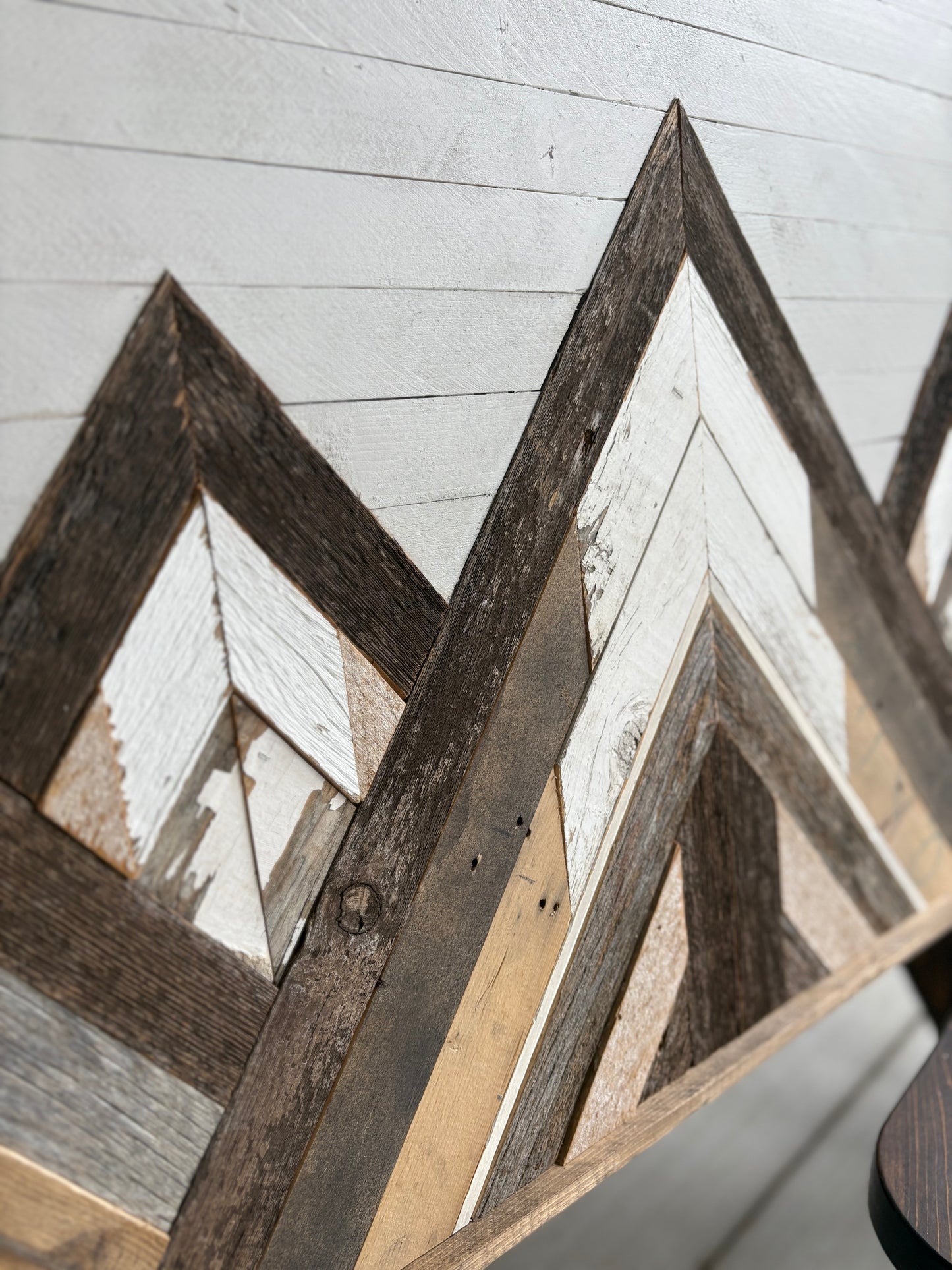2x4 ft 5 peak wall hanging