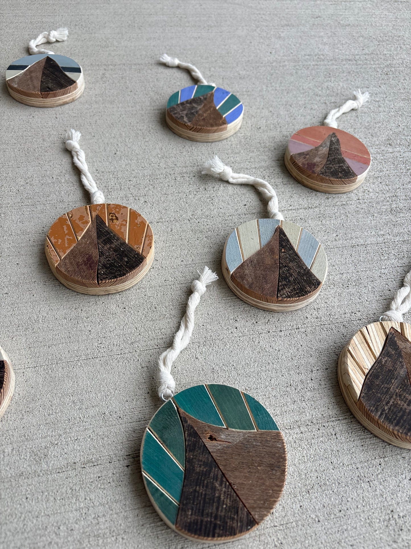 Mountian mosaic ornament