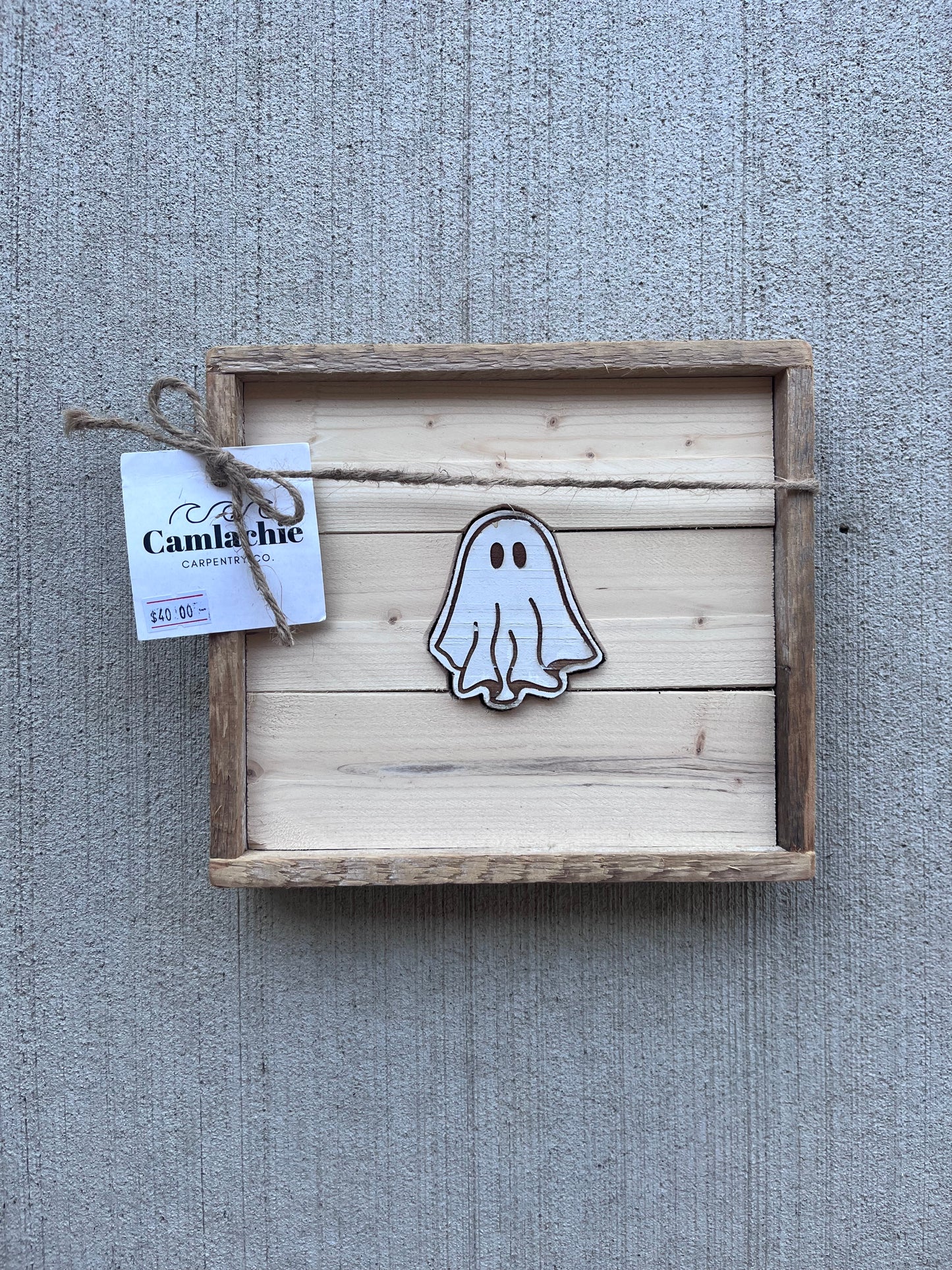 Mini ghost