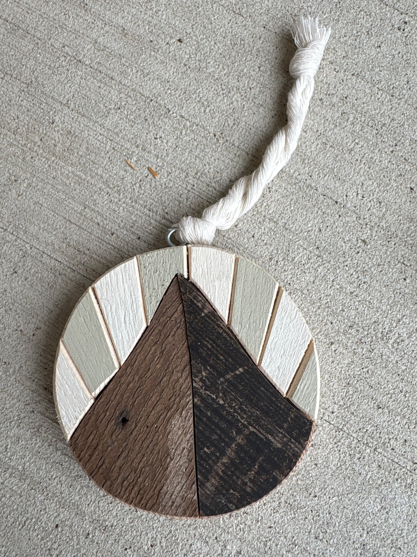 Mountian mosaic ornament