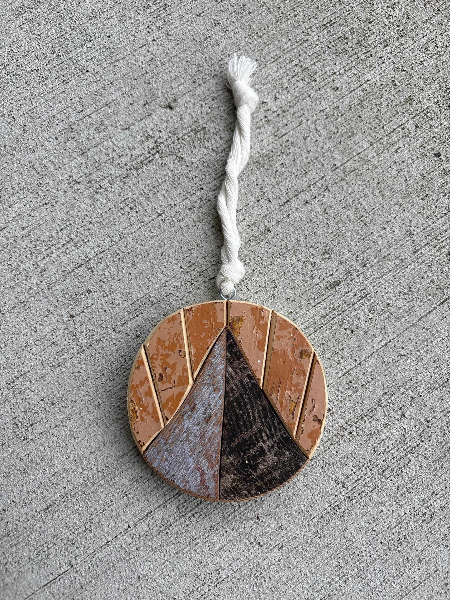 Mountian mosaic ornament