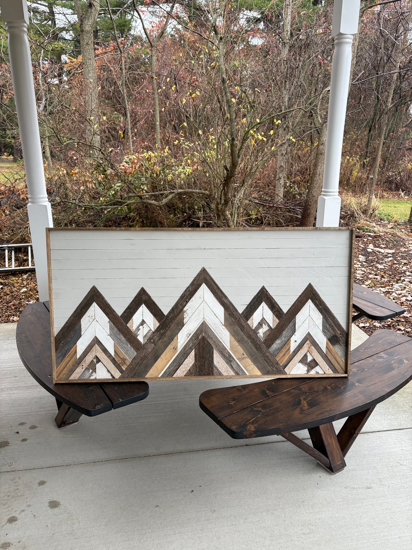 2x4 ft 5 peak wall hanging
