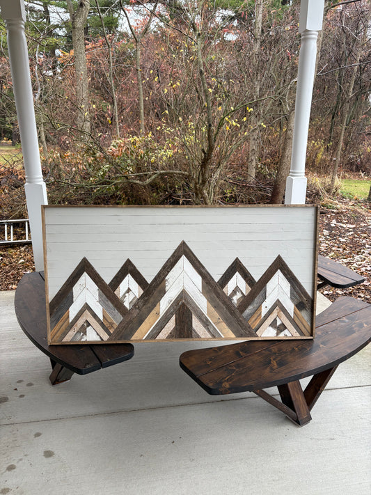 2x4 ft 5 peak wall hanging