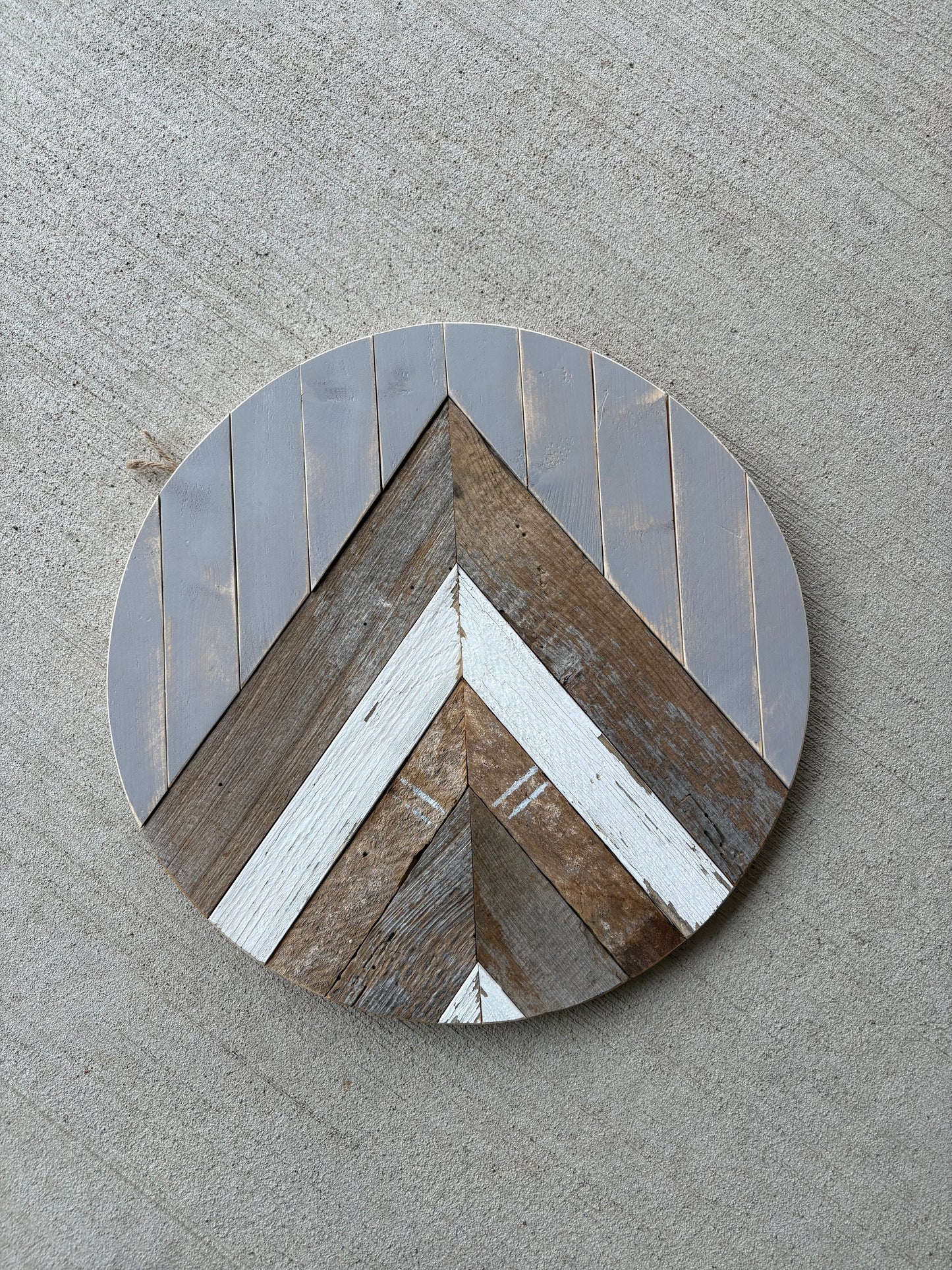 15” round mountains mosaics